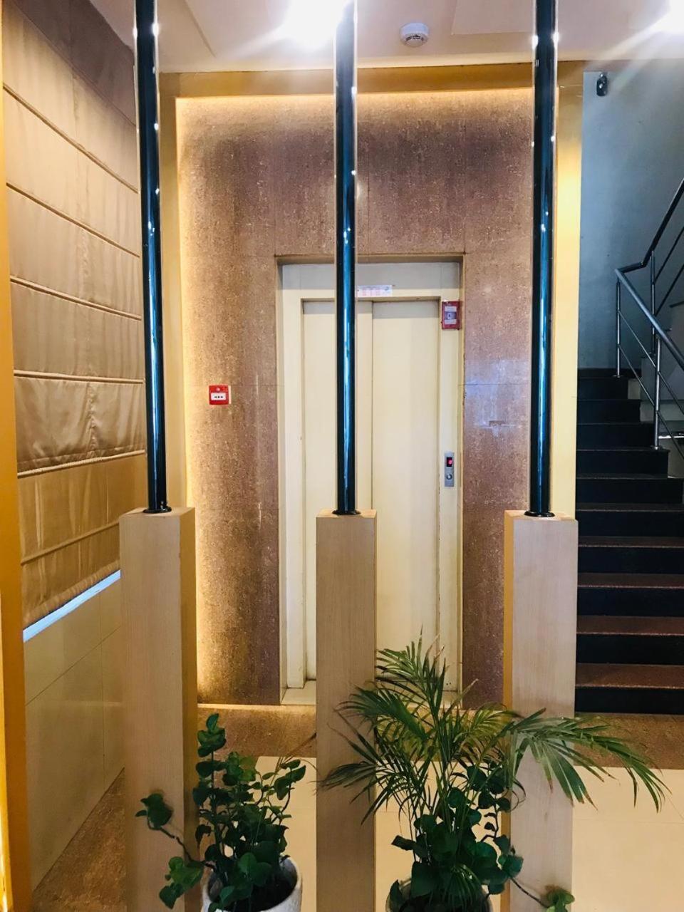 斋浦尔 Tulip Palm酒店 外观 照片